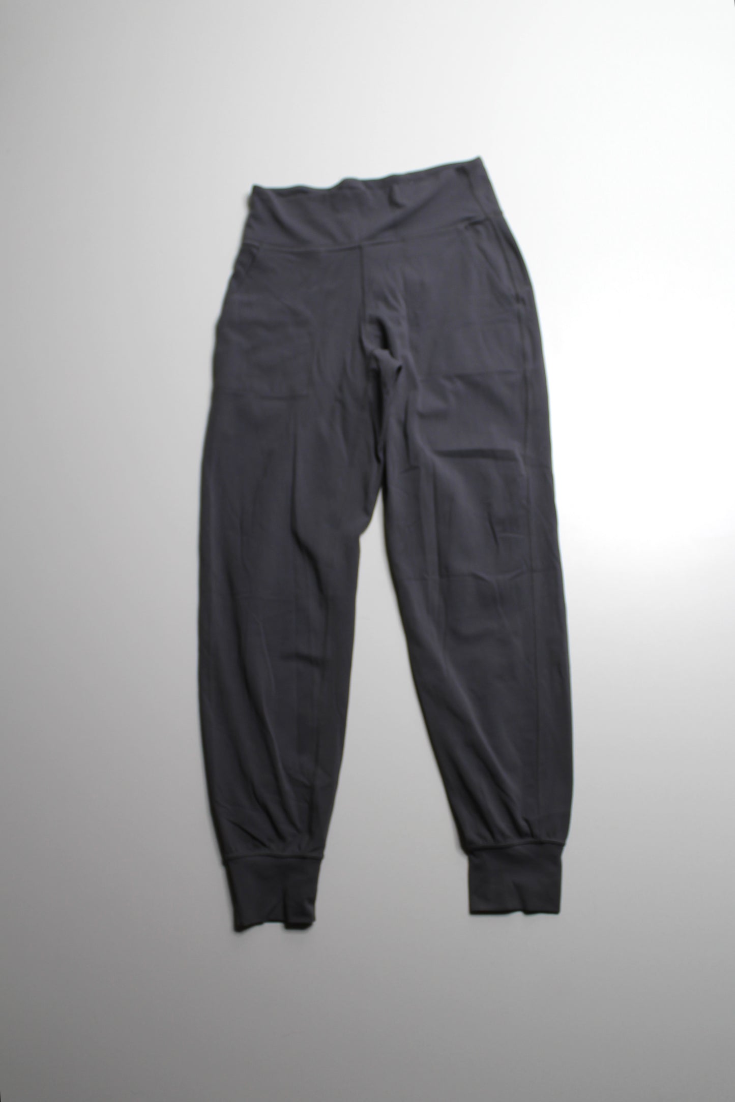 Lululemon graphite grey ‘align’ jogger, size 6