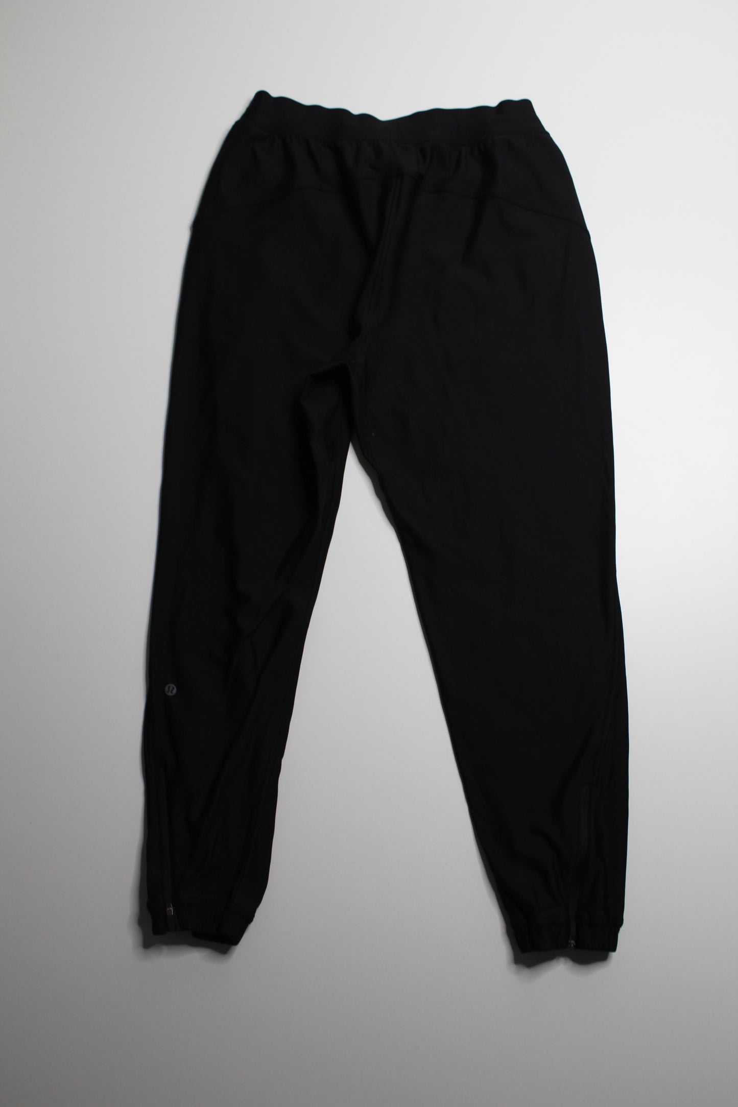 Lululemon black ‘adapted state’ tech fleece jogger, size 10