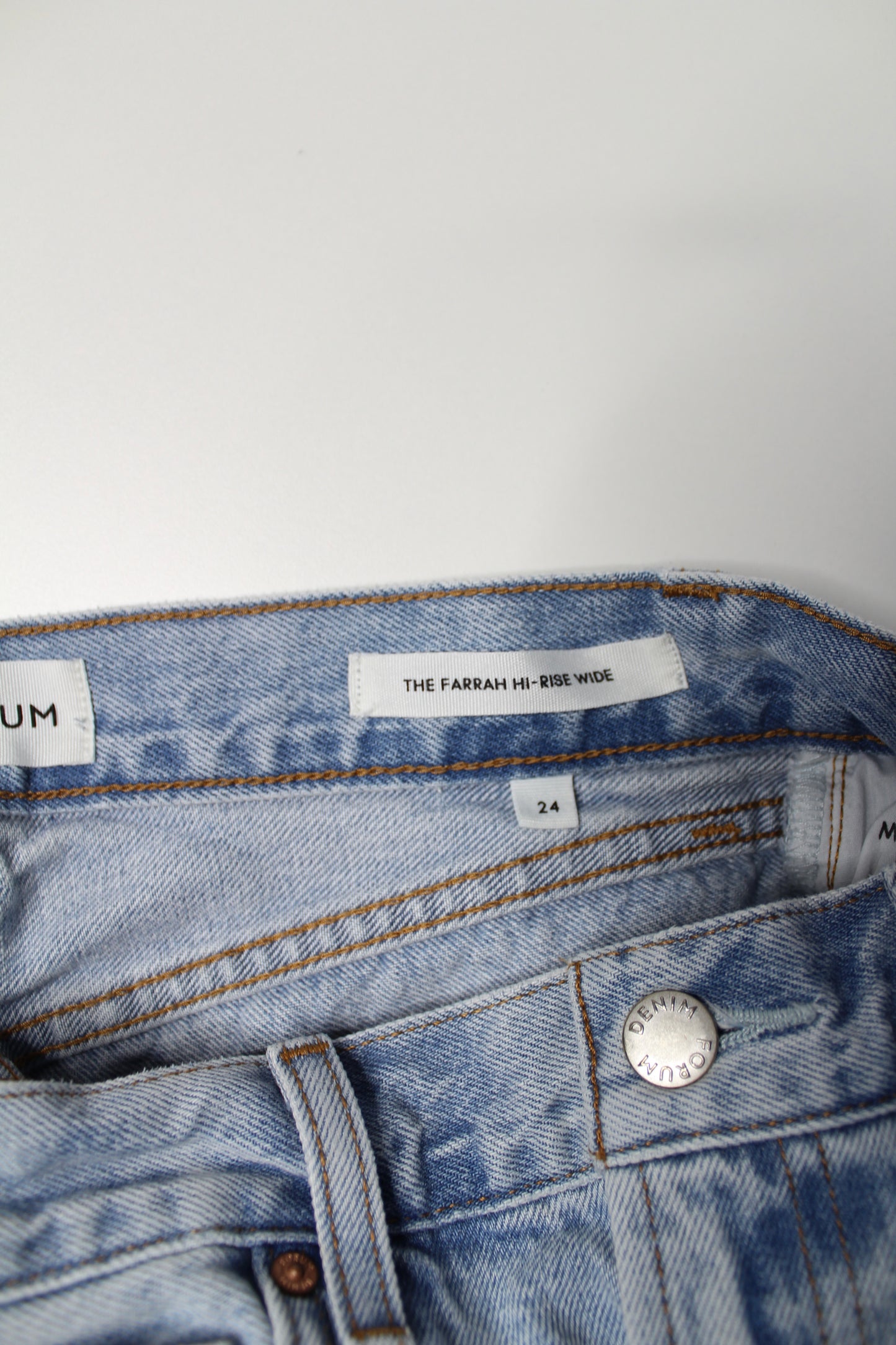 Aritzia Denim Forum ‘farrah hi-rise wide leg’ jeans, size 24