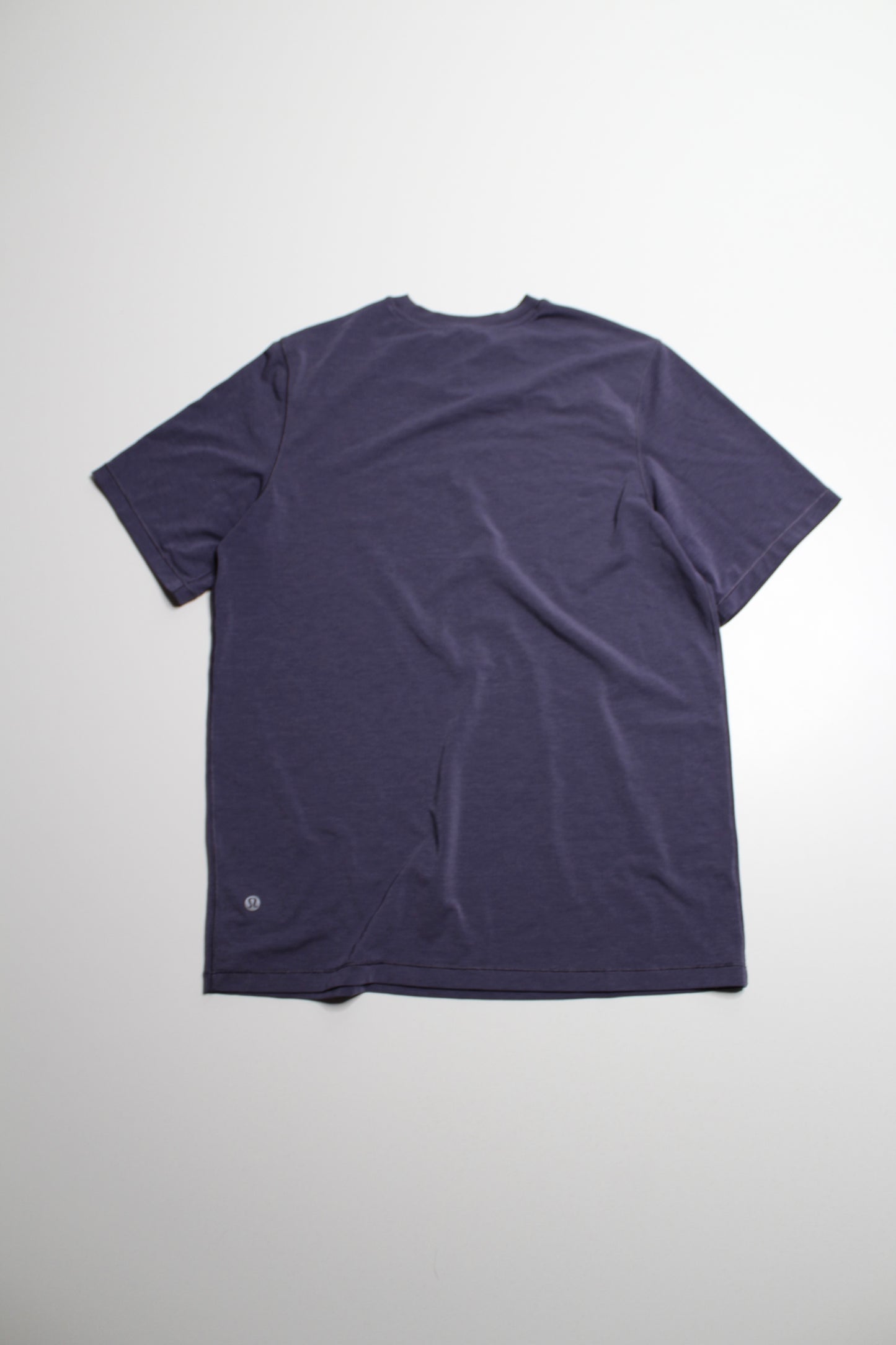 Lululemon purple modal t shirt, no size. Fits like small