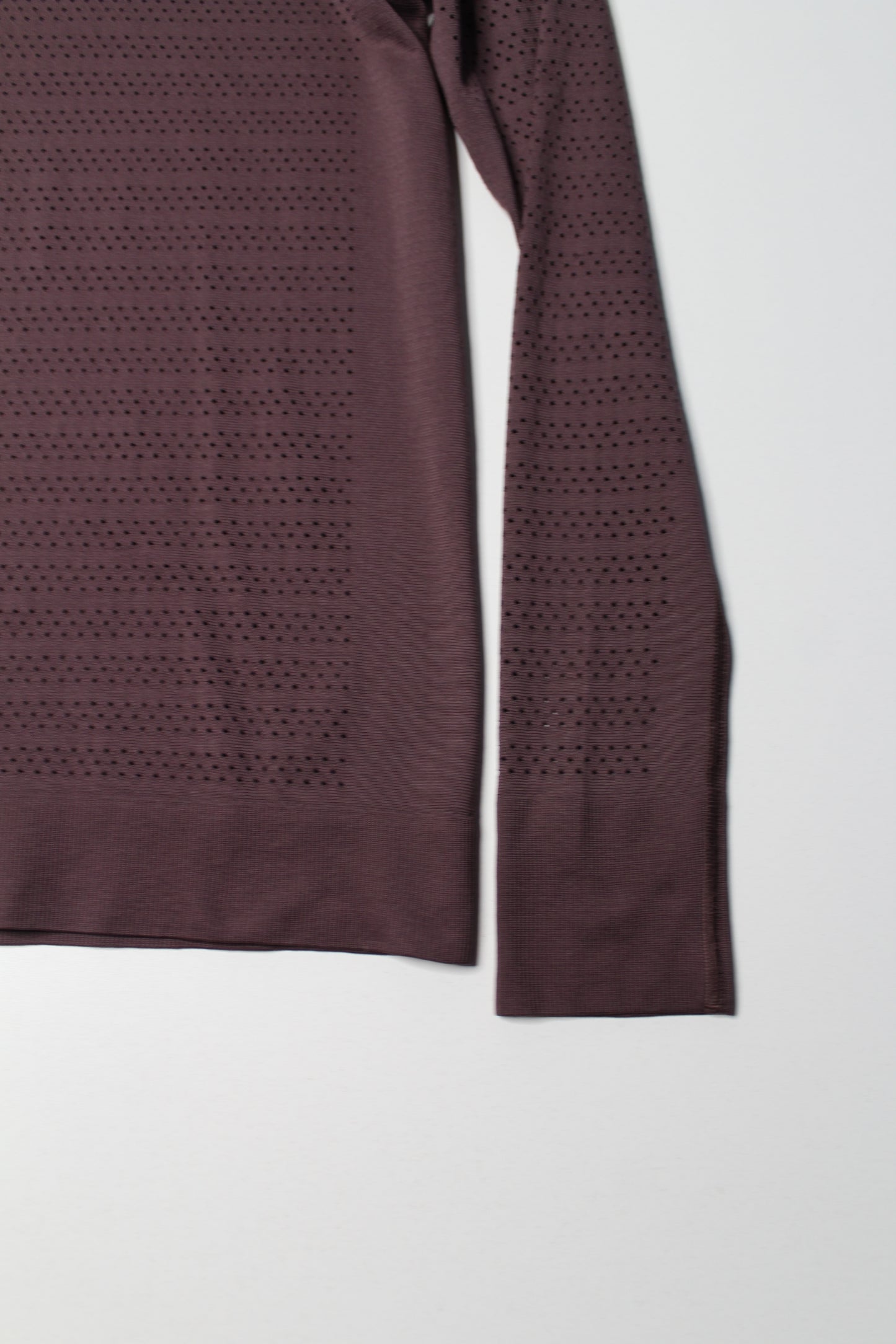 Lululemon black cherry ‘breeze by’ long sleeve, no size. Fits like 4 (relaxed fit) (additional 50% off)