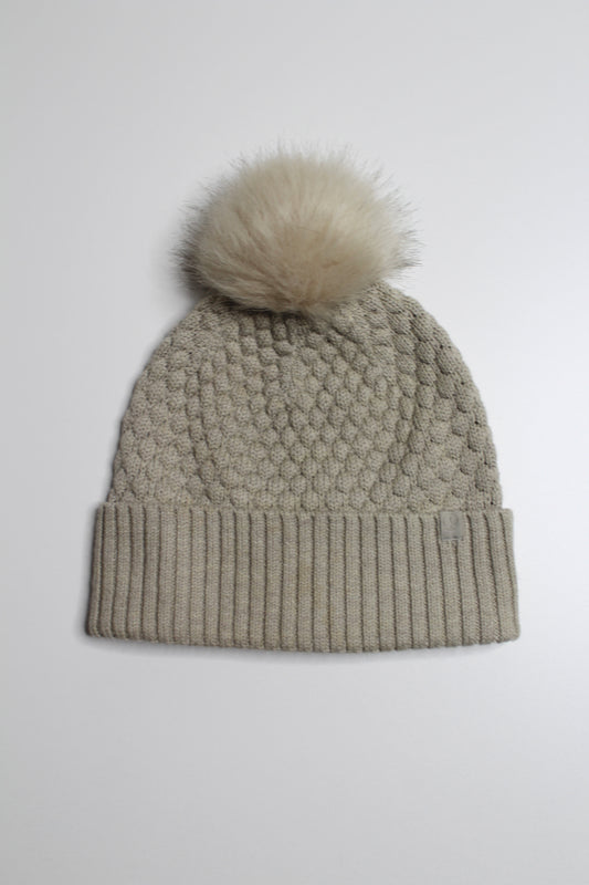 Lululemon bubble knit pom beanie 