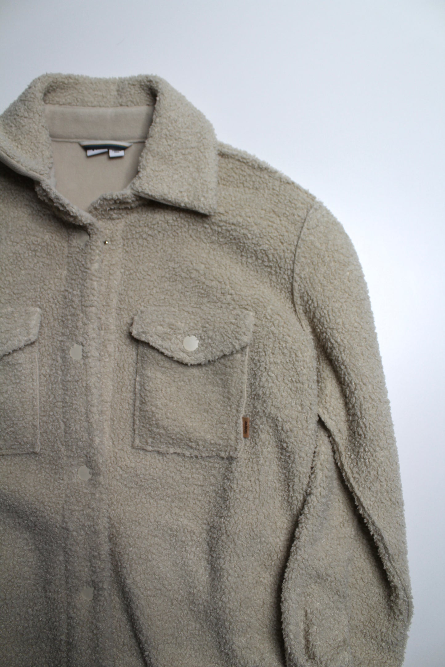 Tentree fuzzy sherpa shacket, size xs (relaxed fit)