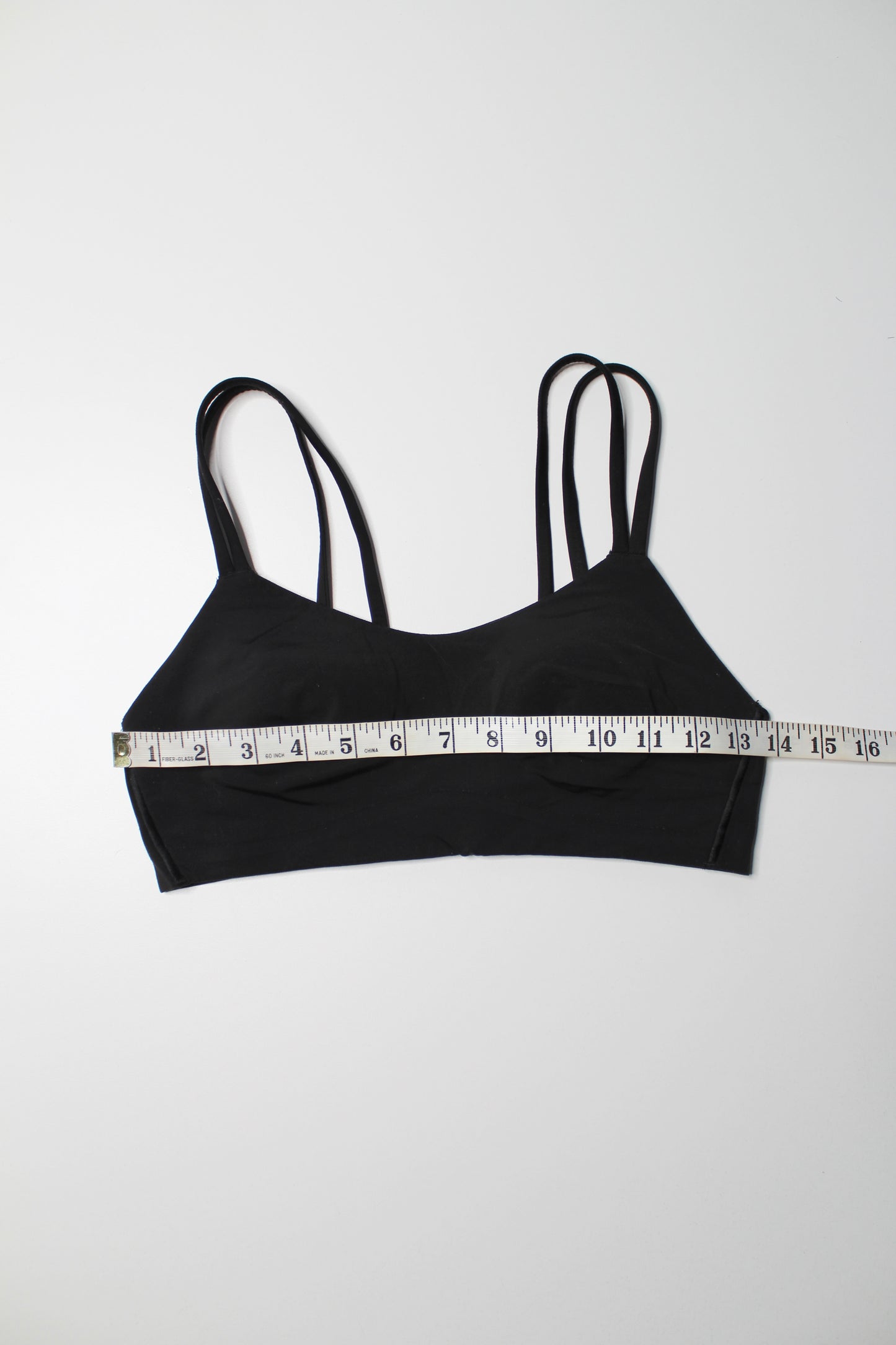 Lululemon black ‘like a cloud’ bra. No size. Fits like 8
