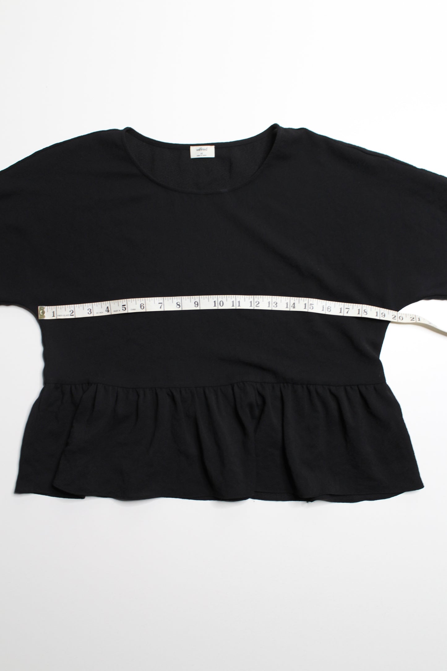 Aritzia wilfred short sleeve peplum blouse, size xsmall (oversized fit)