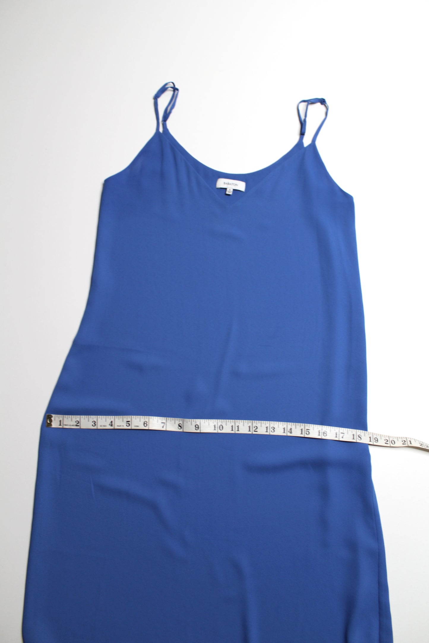 Aritzia Wilfred blue v neck midi dress, size xsmall (relaxed fit)