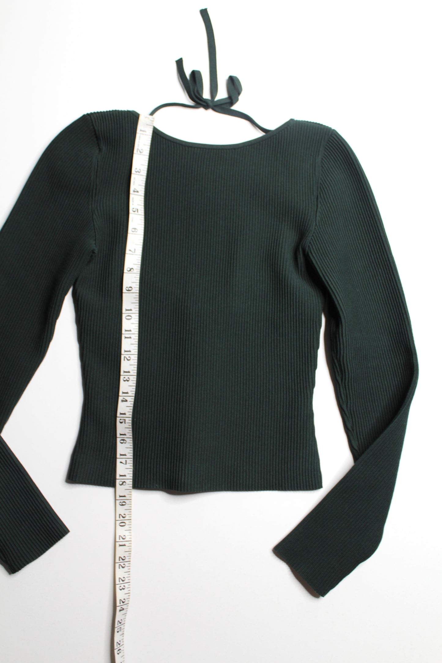 Aritzia Wilfred dark green scouted (scoop back) ‘sculpt knit’ long sleeve, size small