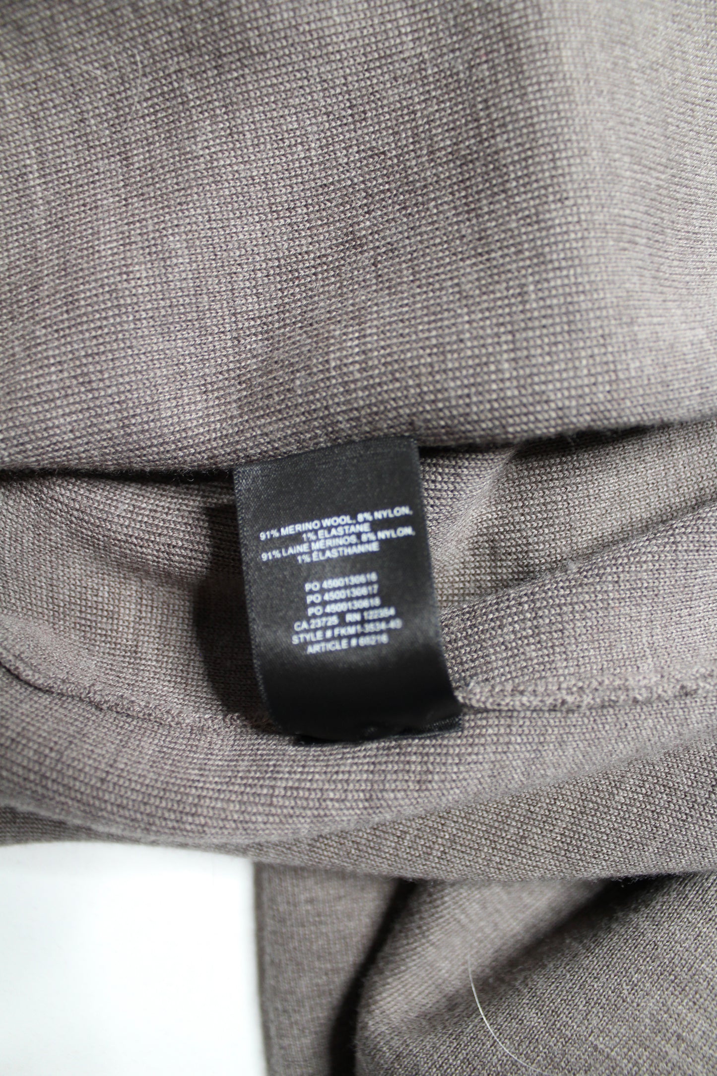 Aritzia Babaton tan ‘kirby’ cardigan, size small