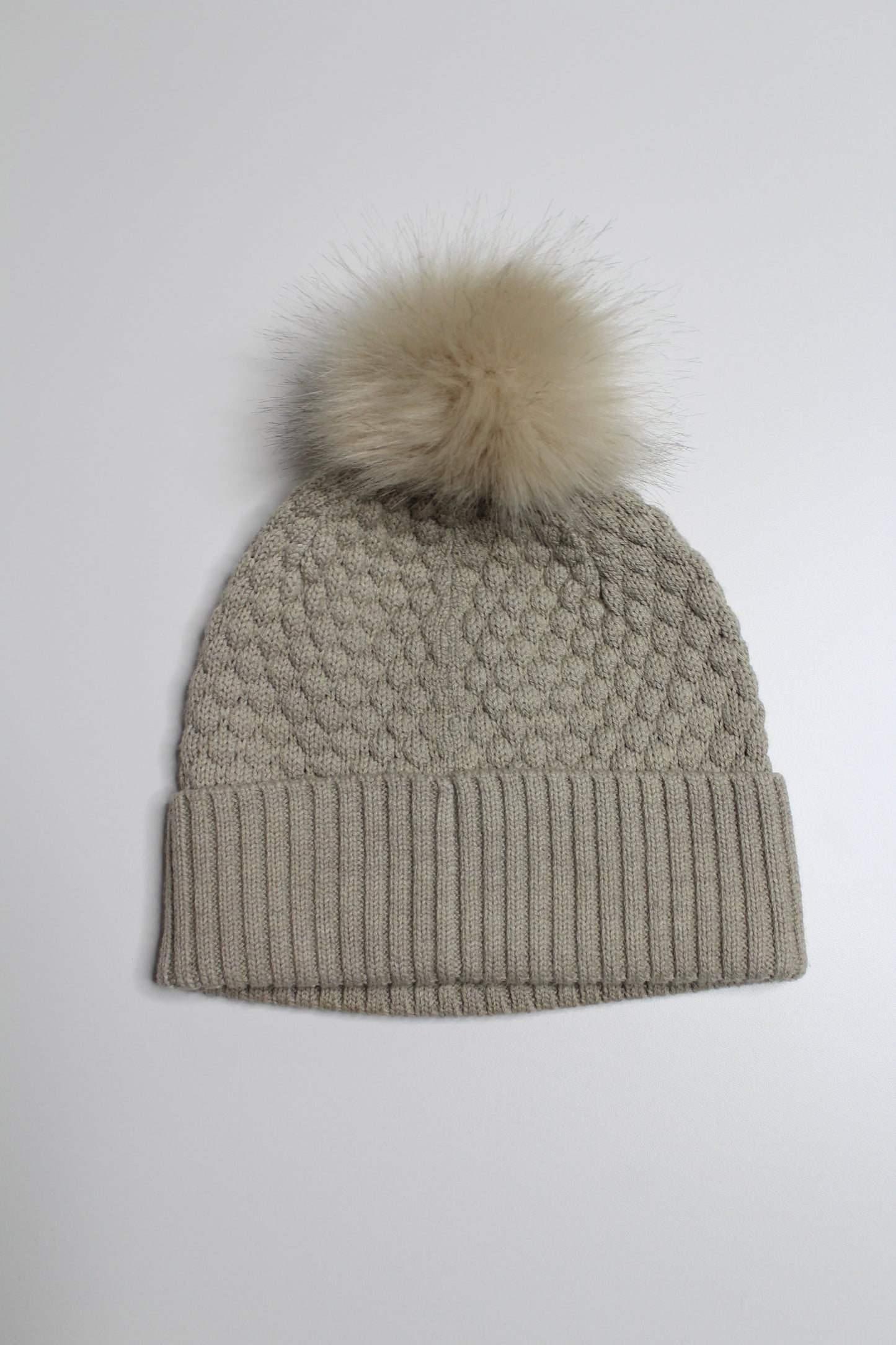 Lululemon bubble knit pom beanie