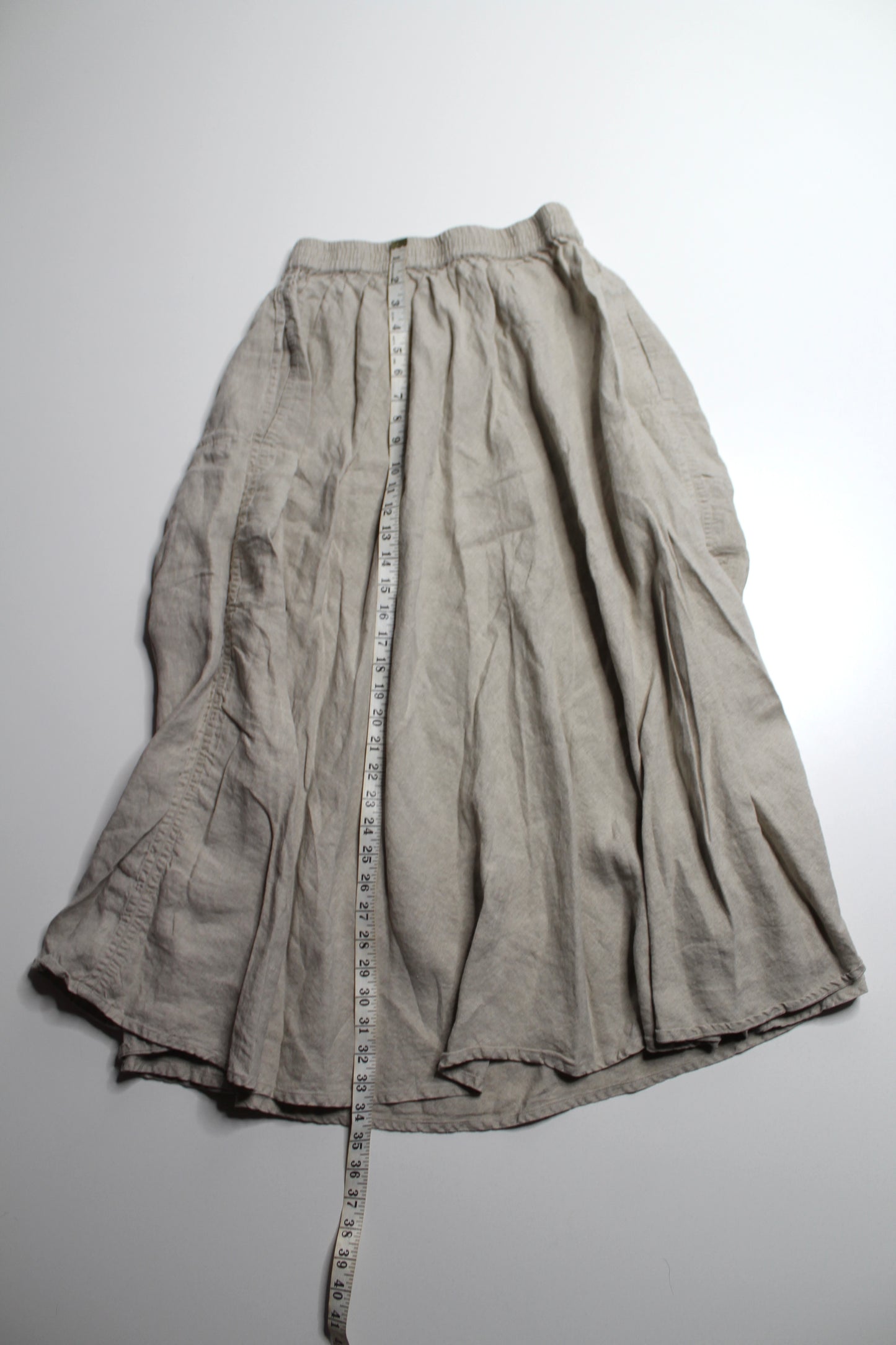 Maiwa beige ‘khula’ linen skirt, size small (fits 27”-30” waist)
