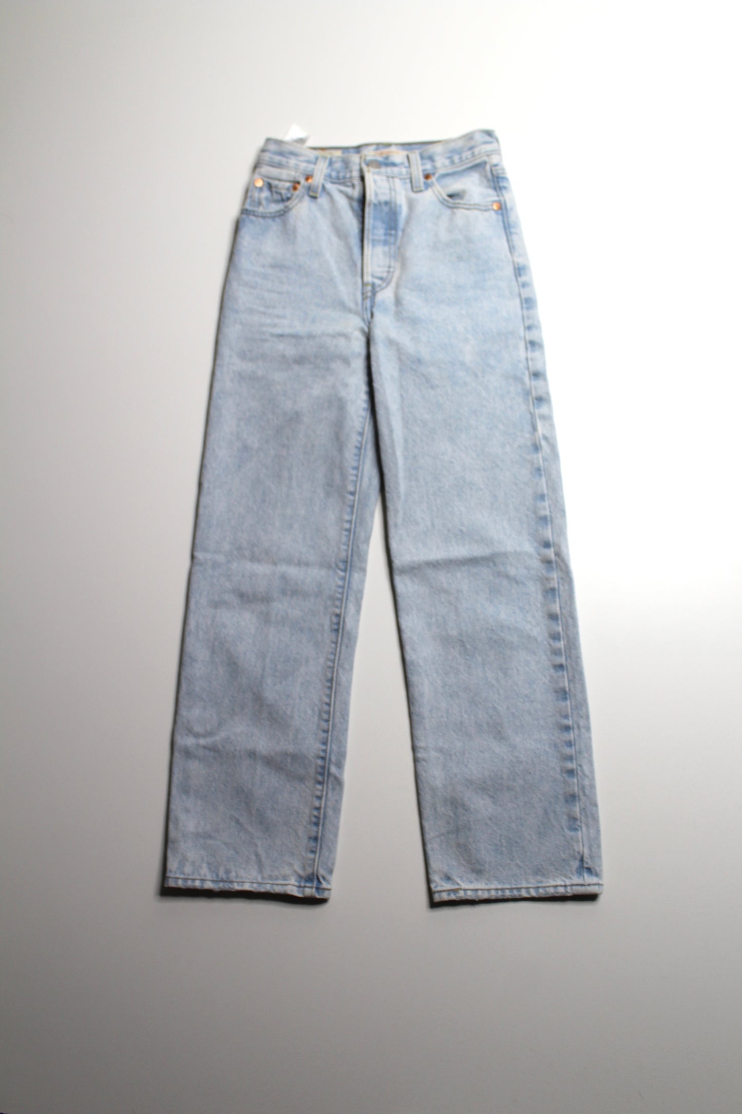 Levi’s ‘ribcage straight ankle’ jeans, size 23