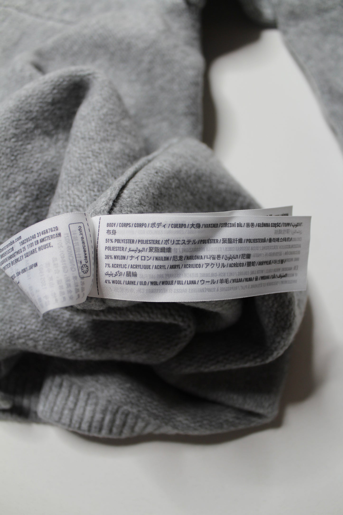 Abercrombie & Fitch grey tie front cardigan, size small *new with tags