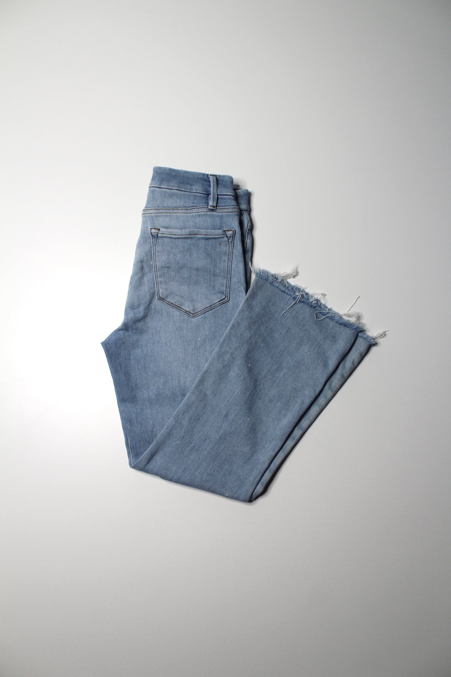 FRAME  light wash ‘le crop mini boot’ high rise denim jeans, size 27 (24”)
