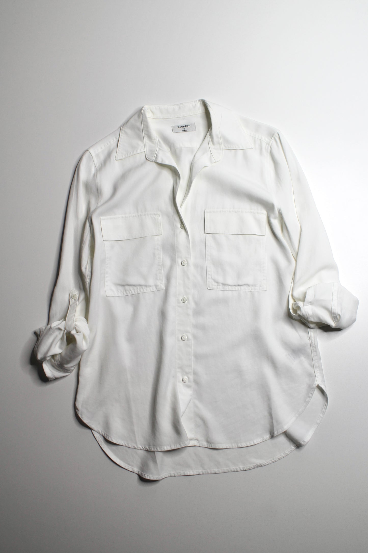 Aritzia Babaton white button up ‘utility’ long sleeve, size xs (loose fit) (ON HOLD)
