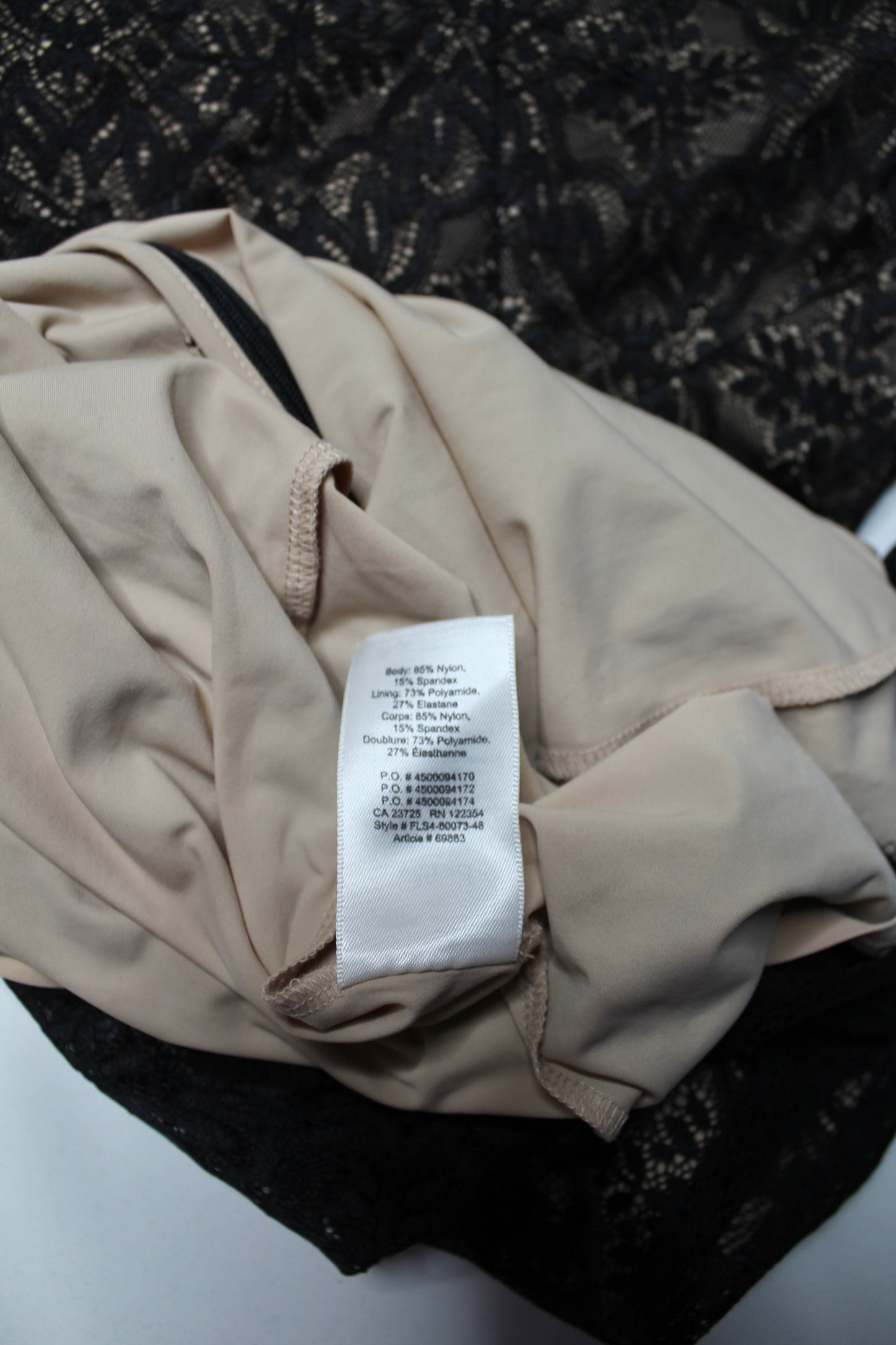 Aritzia Wilfred 'Janvry' black/nude v neck lace long sleeve dress, size 4 (size small)