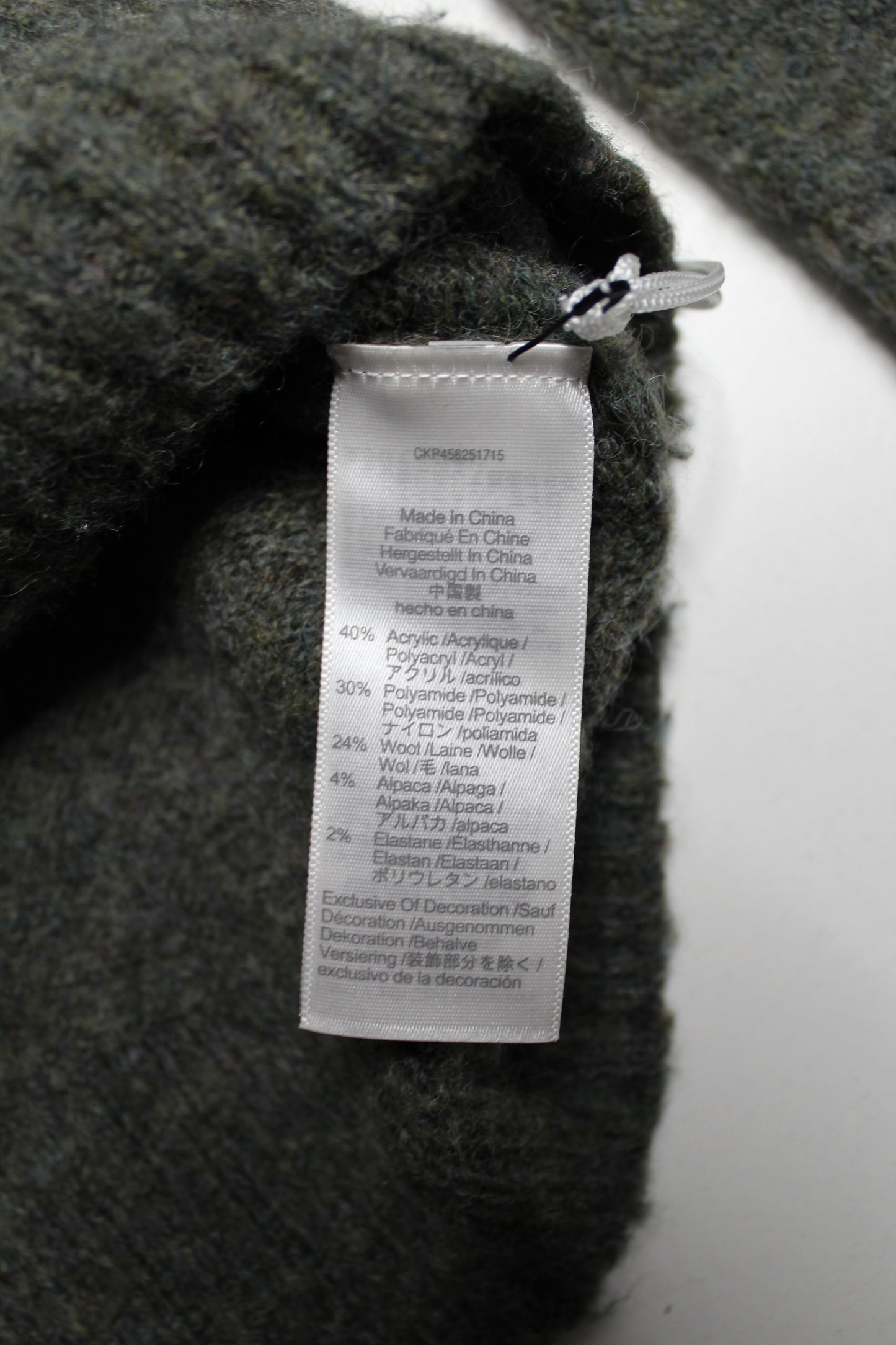 Madewell heathered basil embroidered enfield half-zip
Sweater, size small (relaxed fit)