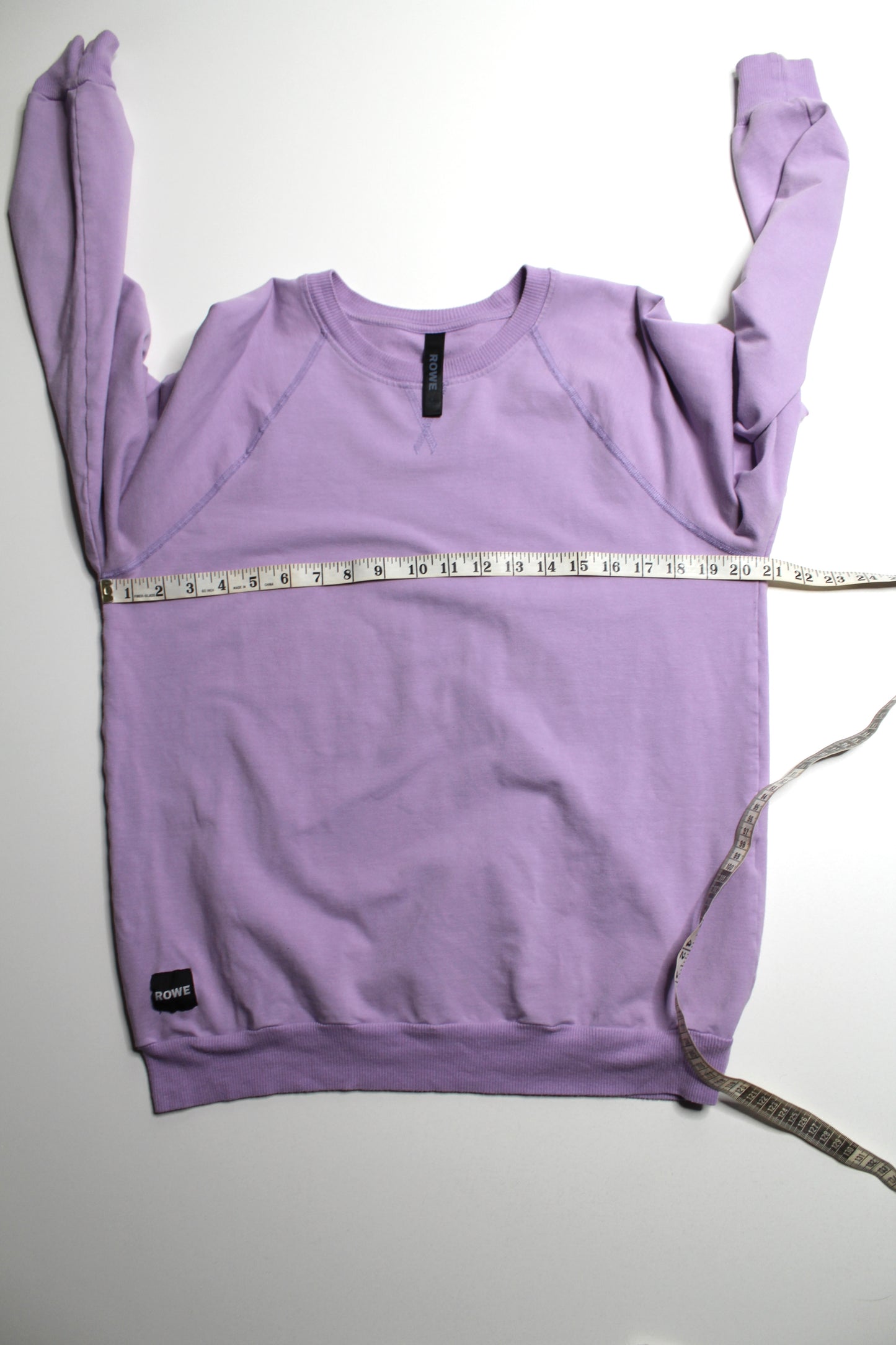 Rowe lilac sweatshirt, size large