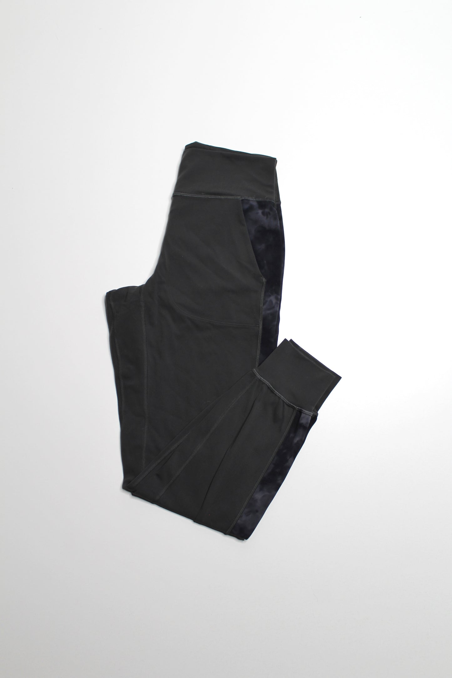 Lululemon graphite grey/diamond dye ‘align’ jogger, size 6