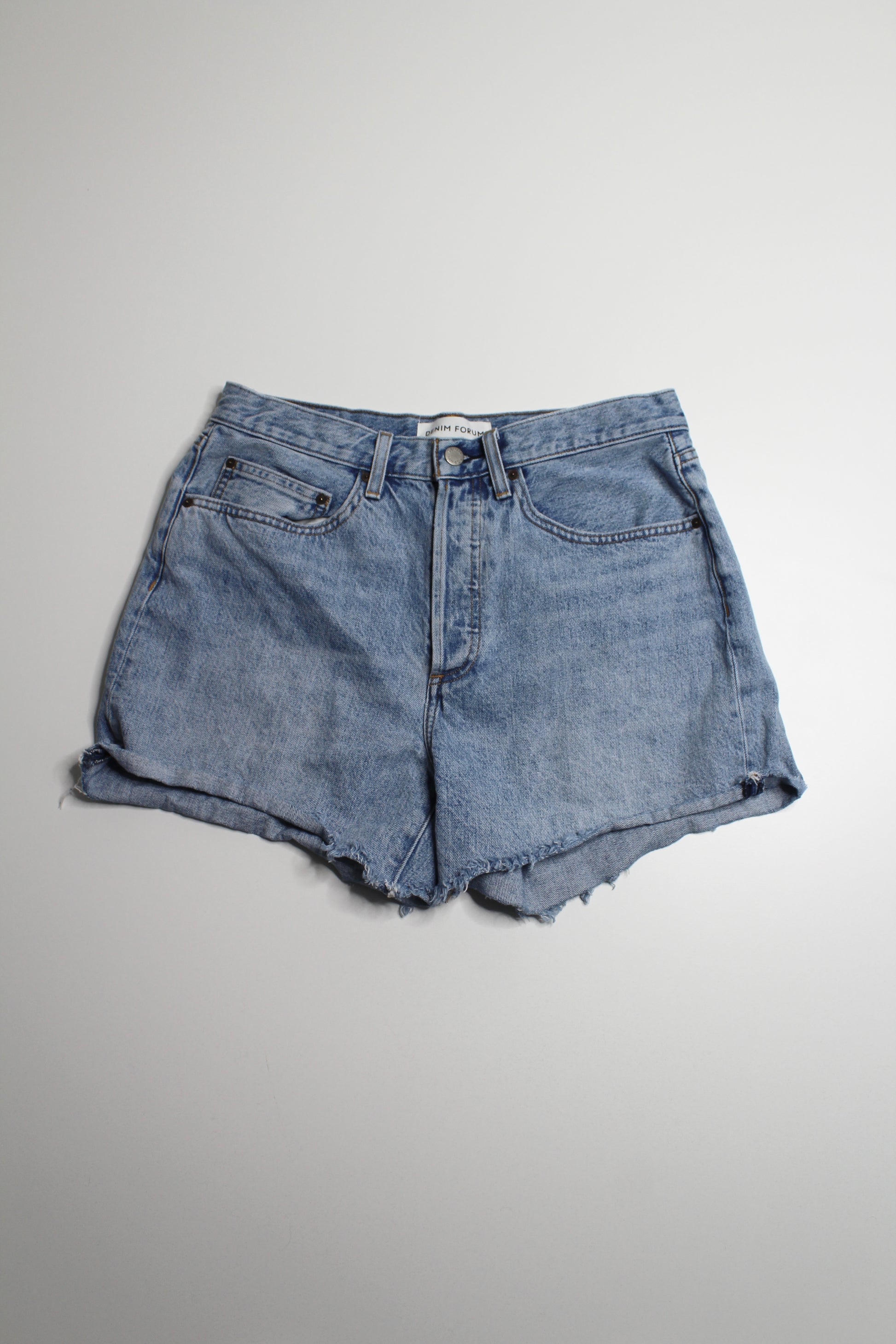 Aritzia Denim Forum the Claudia baggy cut off jean shorts, size 30