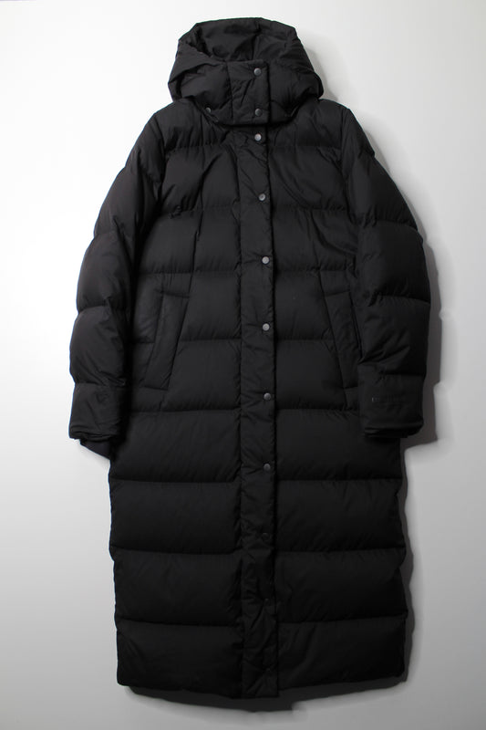 Lululemon black ‘wunder puff’ long jacket, size 4 (relaxed fit - fits like 6)