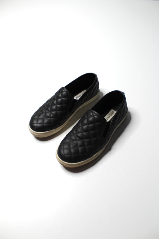 Steve Madden black quilted ‘ecentric-q’ slip on sneaker, size 6.5