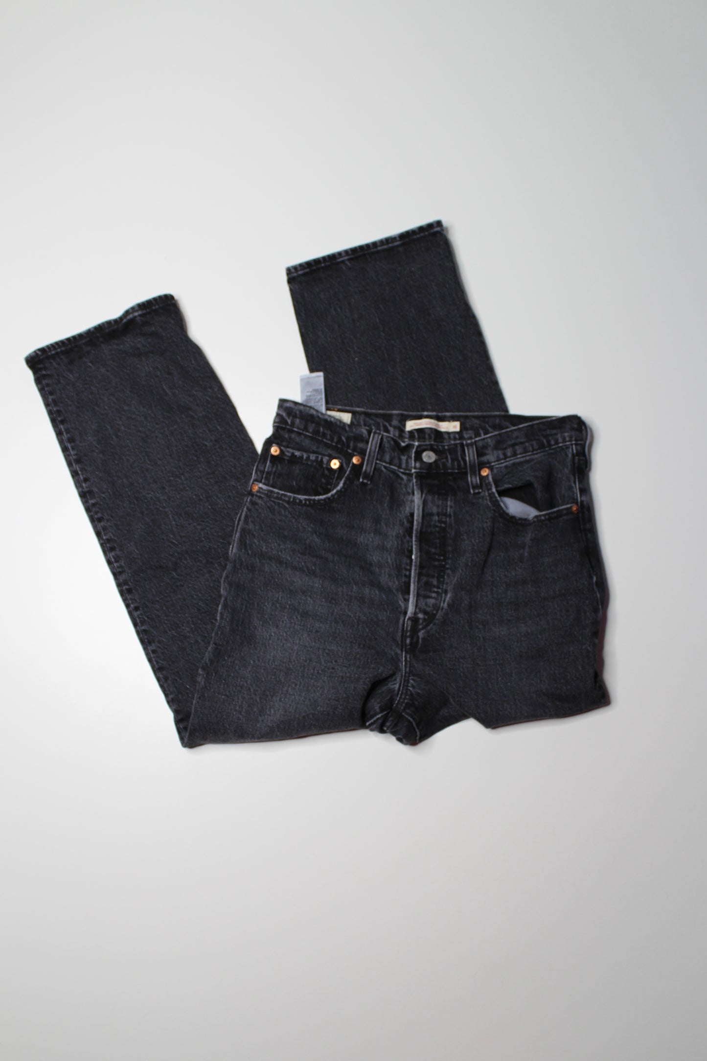 Levis black wash ‘ribcage straight ankle’ jeans, size 30