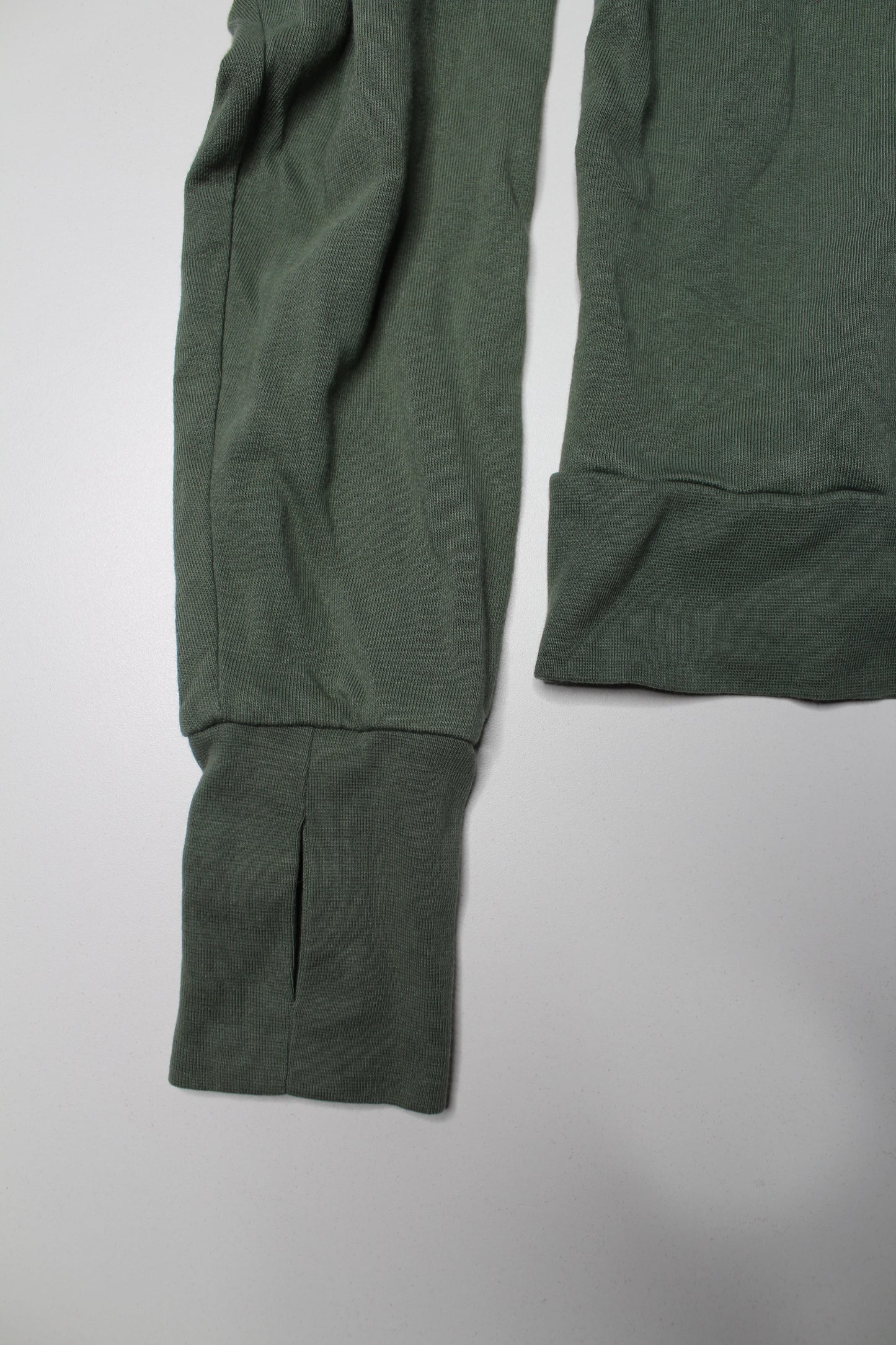 Sweaty Betty sage green pullover hoodie, size 4-6 (size small)