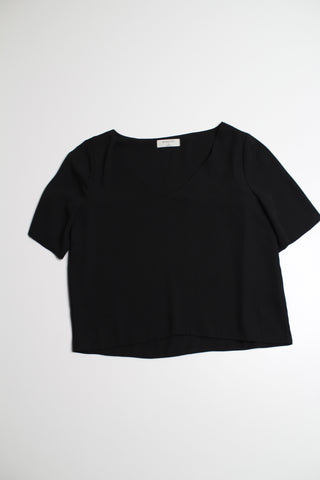 Aritzia babaton black randy short sleeve blouse, size xs