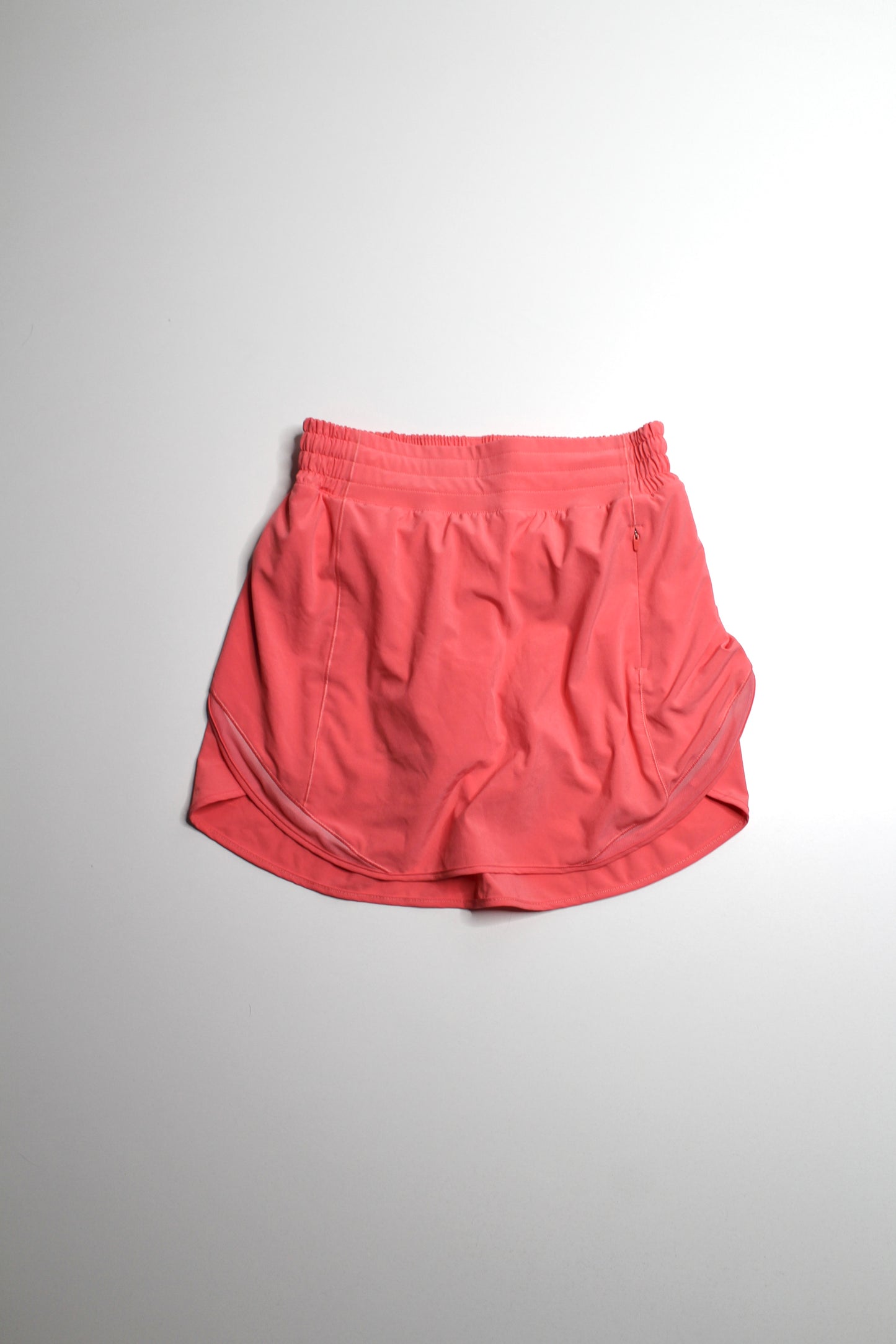 Lululemon raspberry cream ‘hotty hot’ skirt, size 4