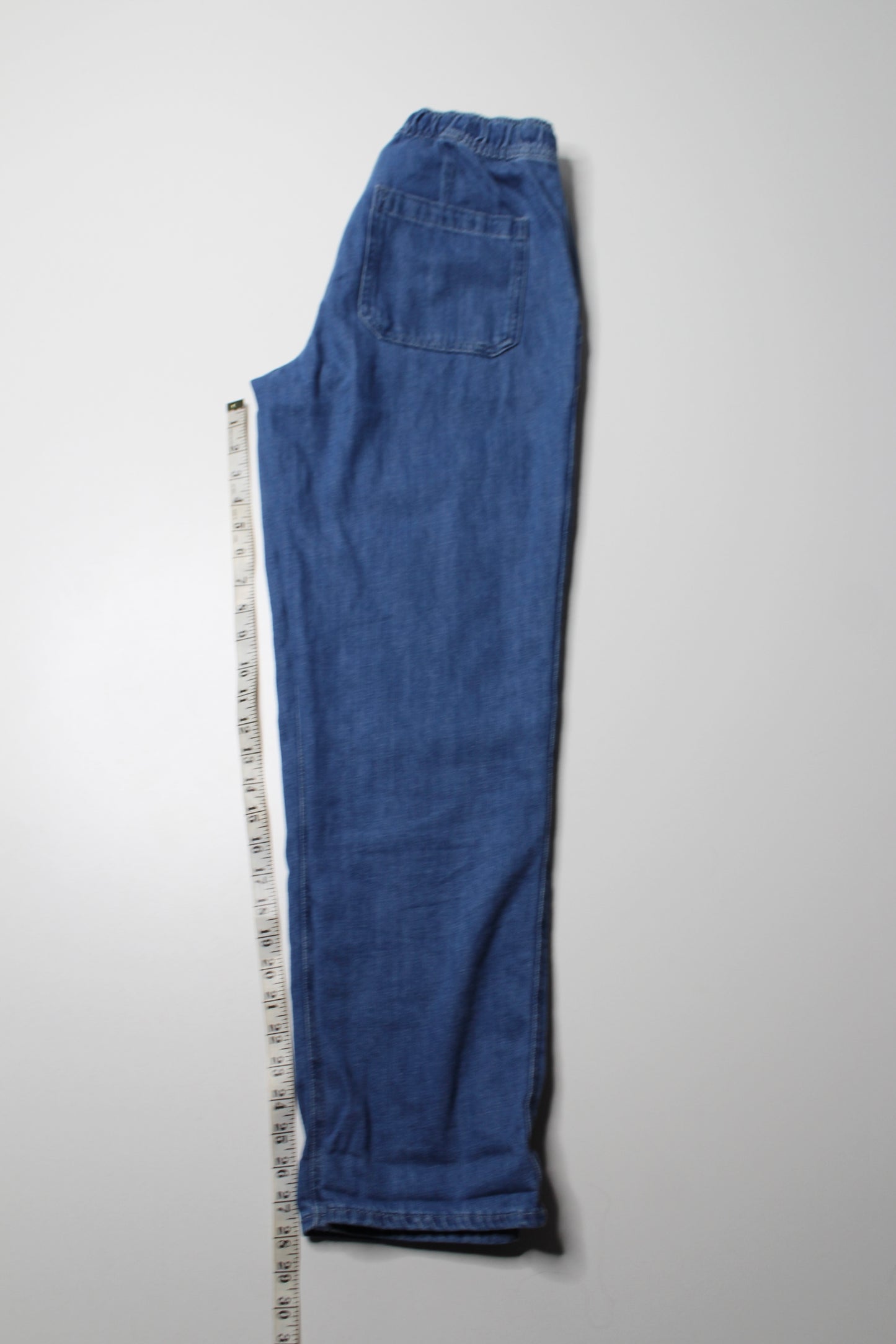 Gap medium indigo ‘relaxed easy jean’ size xs