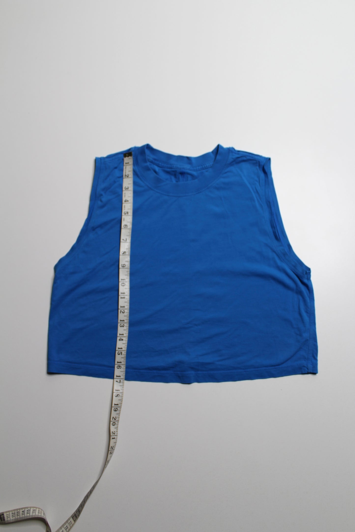 Lululemon cotton tank, no size. Fits like 6 (oversized)