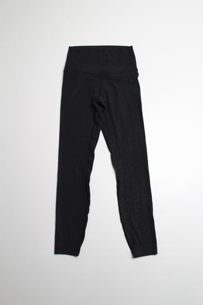 Lululemon black formulate embossed ‘align’ legging, size 4 (25”)