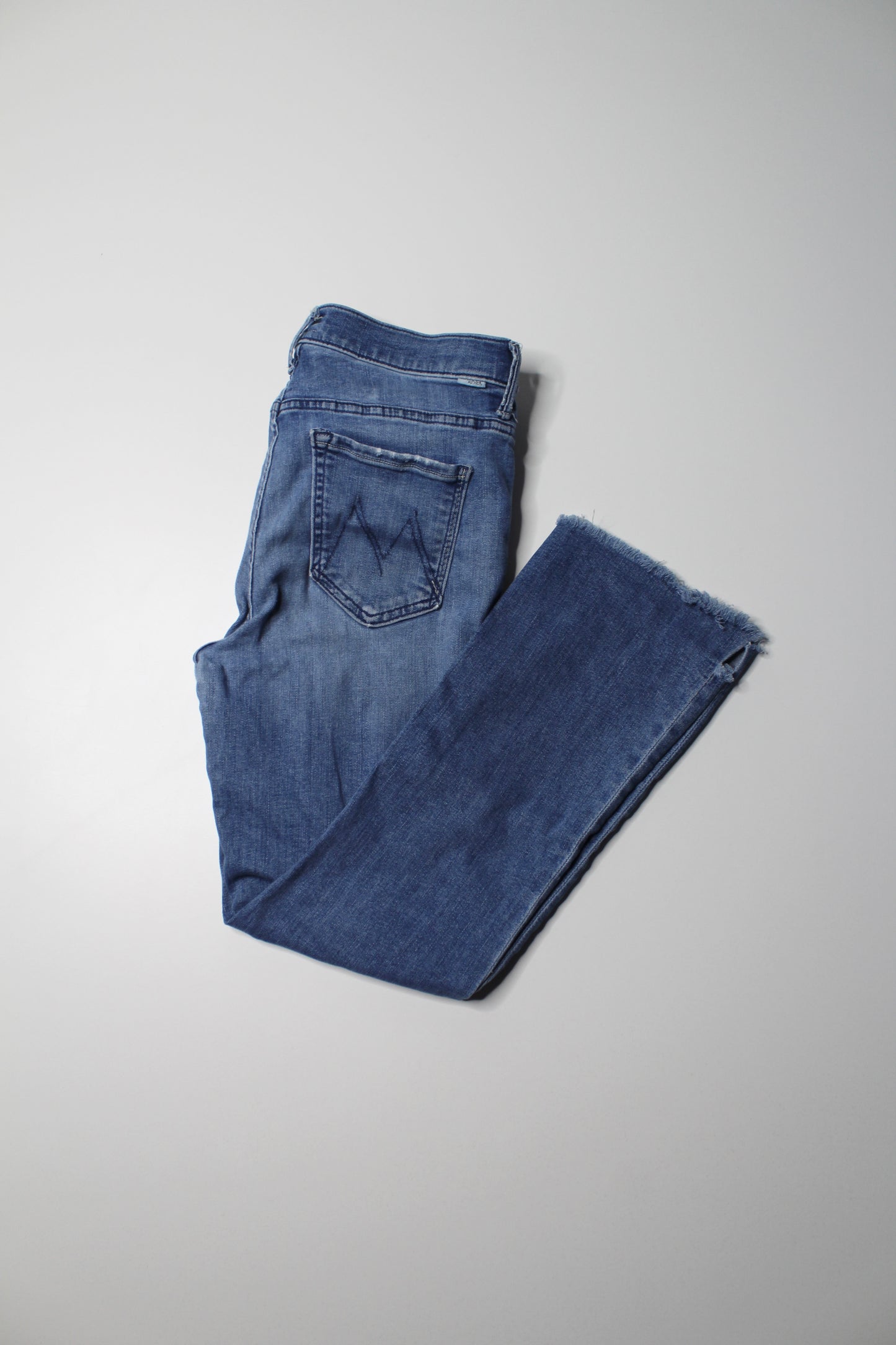 Mother sorry I’m staring ‘the insider step crop fray’ jeans, size 29 (26”) (fits like 28)