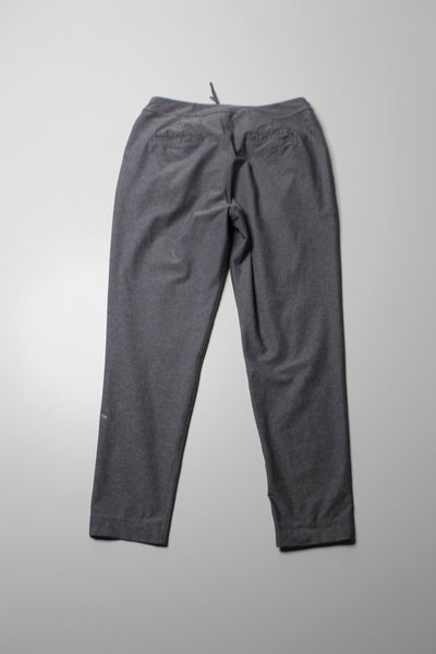 Lululemon grey ‘jet crop slim’ pant, no size. Fits like 6 (loose fit)