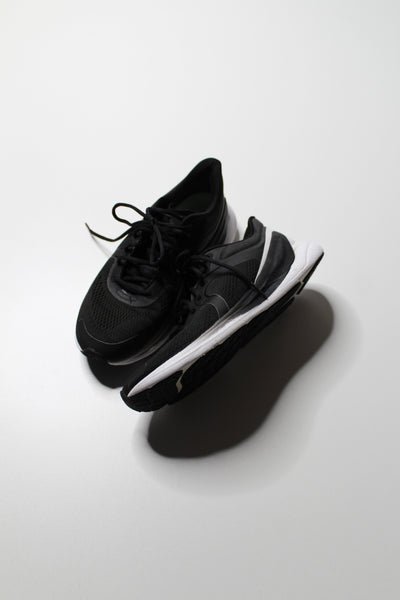 Lululemon running shoe, size 7.5 **ON HOLD**