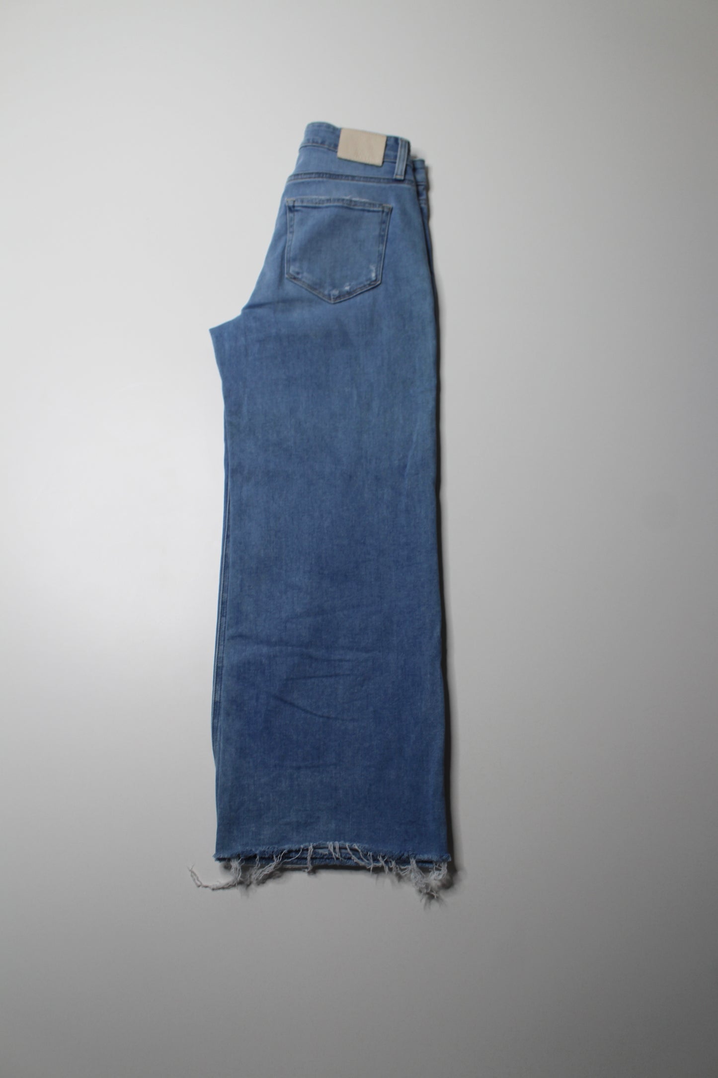 Paige ‘anessa’ wide leg cropped jeans, size 26