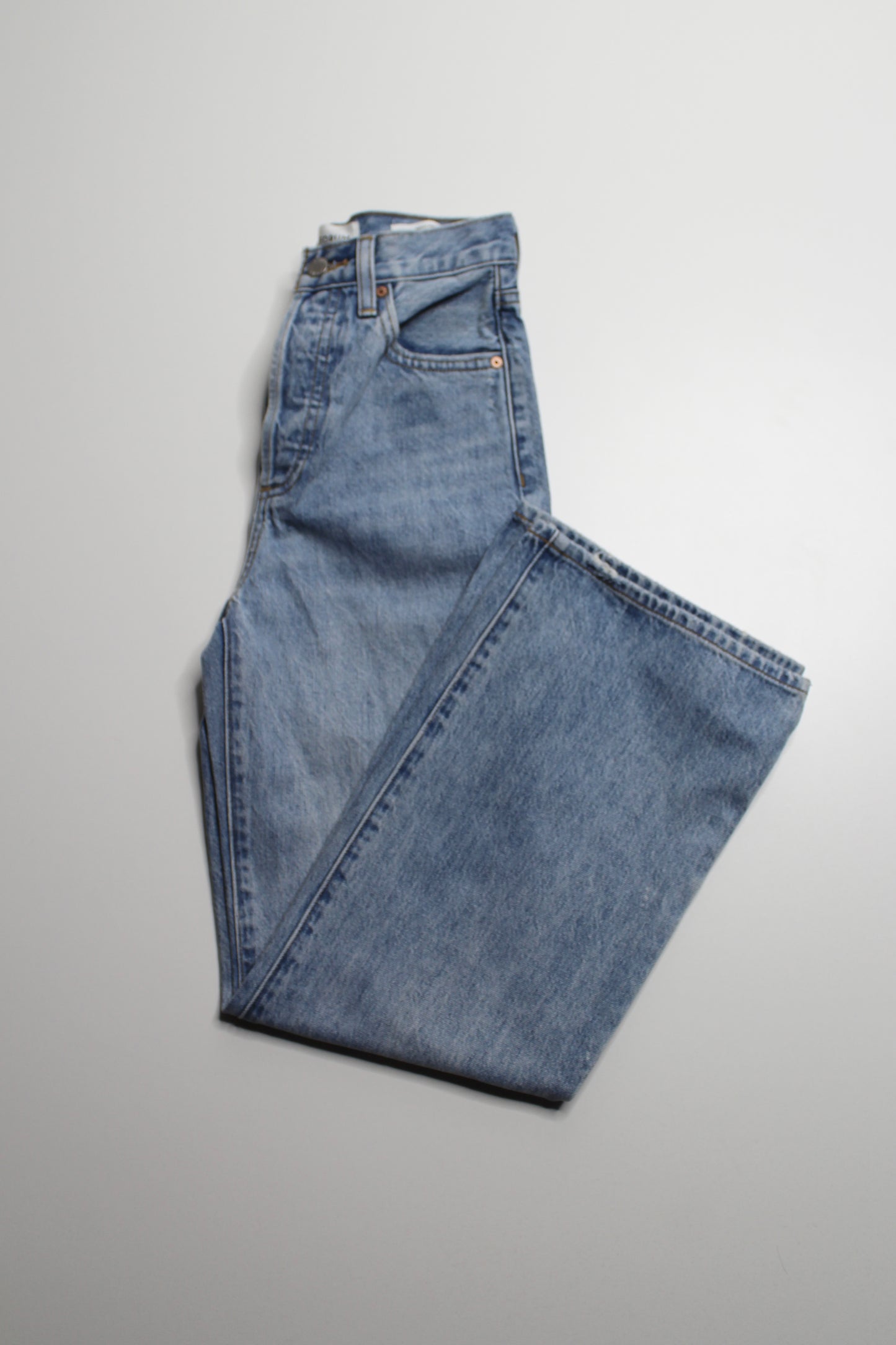 Aritzia Denim Forum ‘farrah hi-rise wide leg’ jeans, size 23