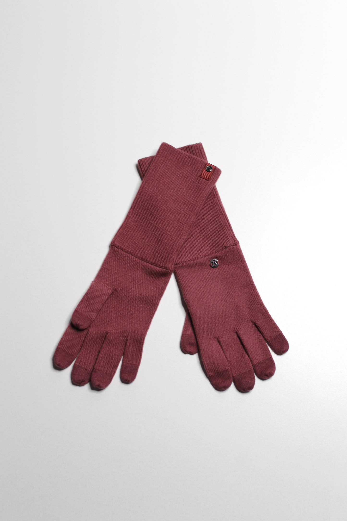Lululemon misty Merlot ‘scroll on’ merino wool knit gloves