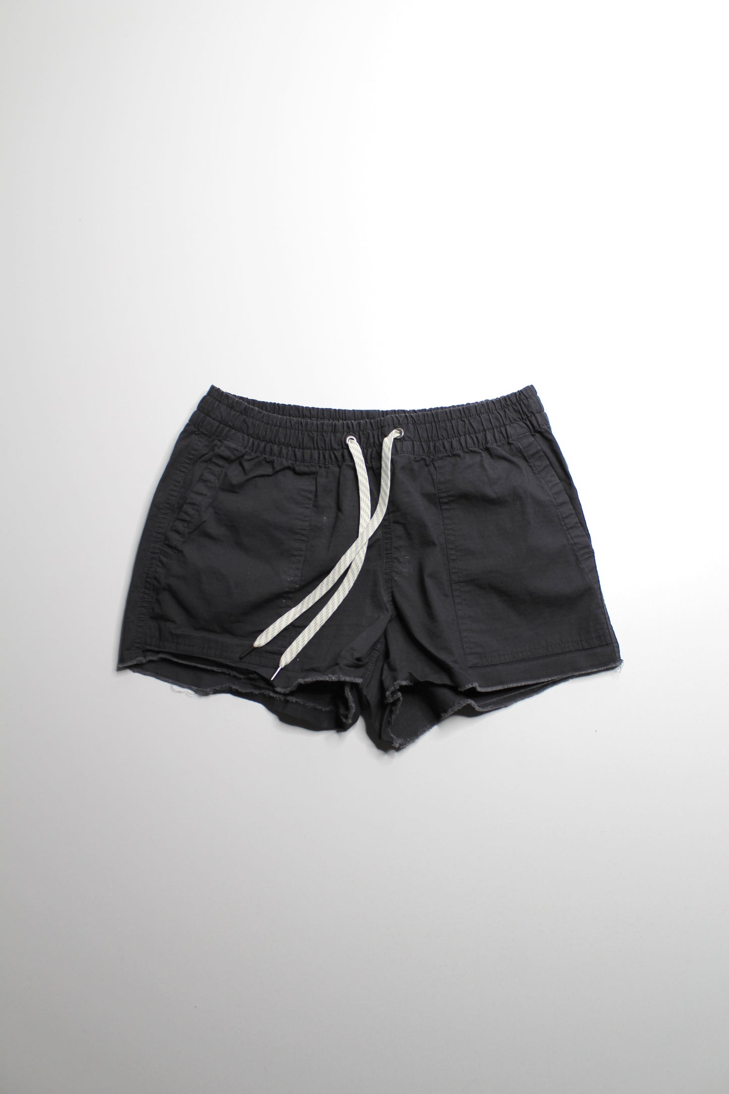 Vuori grey shorts, size xs