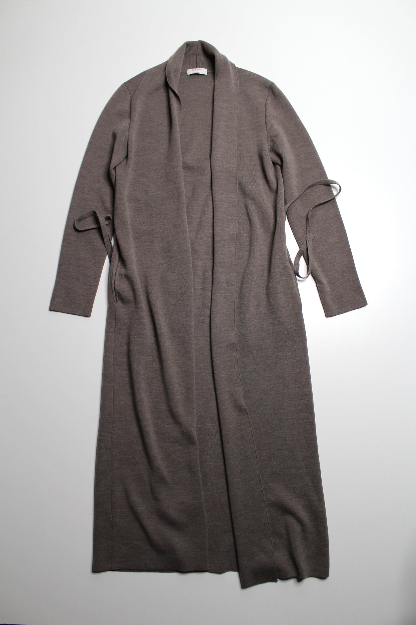 Aritzia Babaton tan ‘kirby’ cardigan, size small