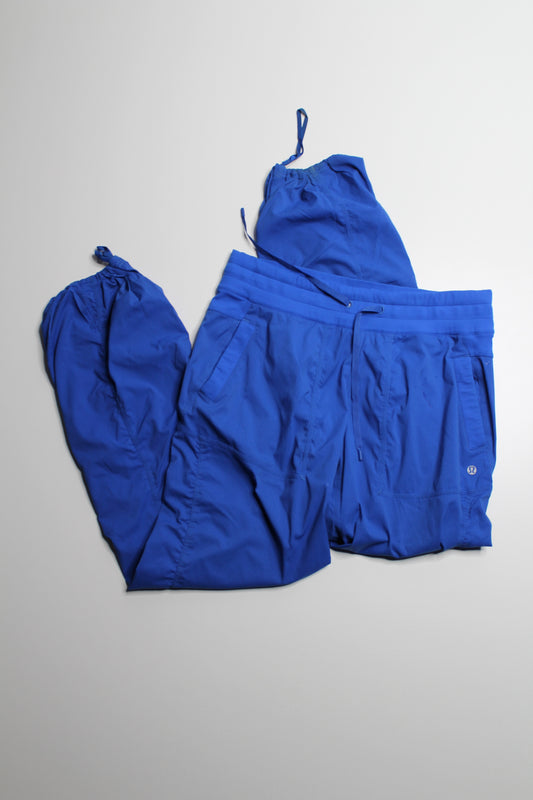 Lululemon blue 'dance studio' unlined pant, size 10