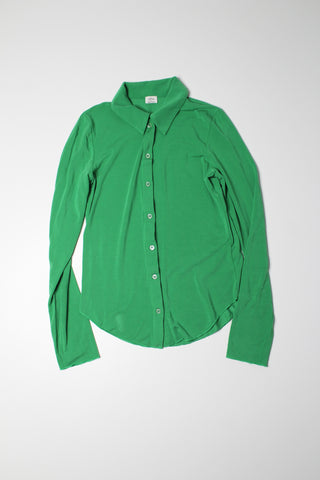 Aritzia wilfred green ‘pose’ collared button up long sleeve, size small