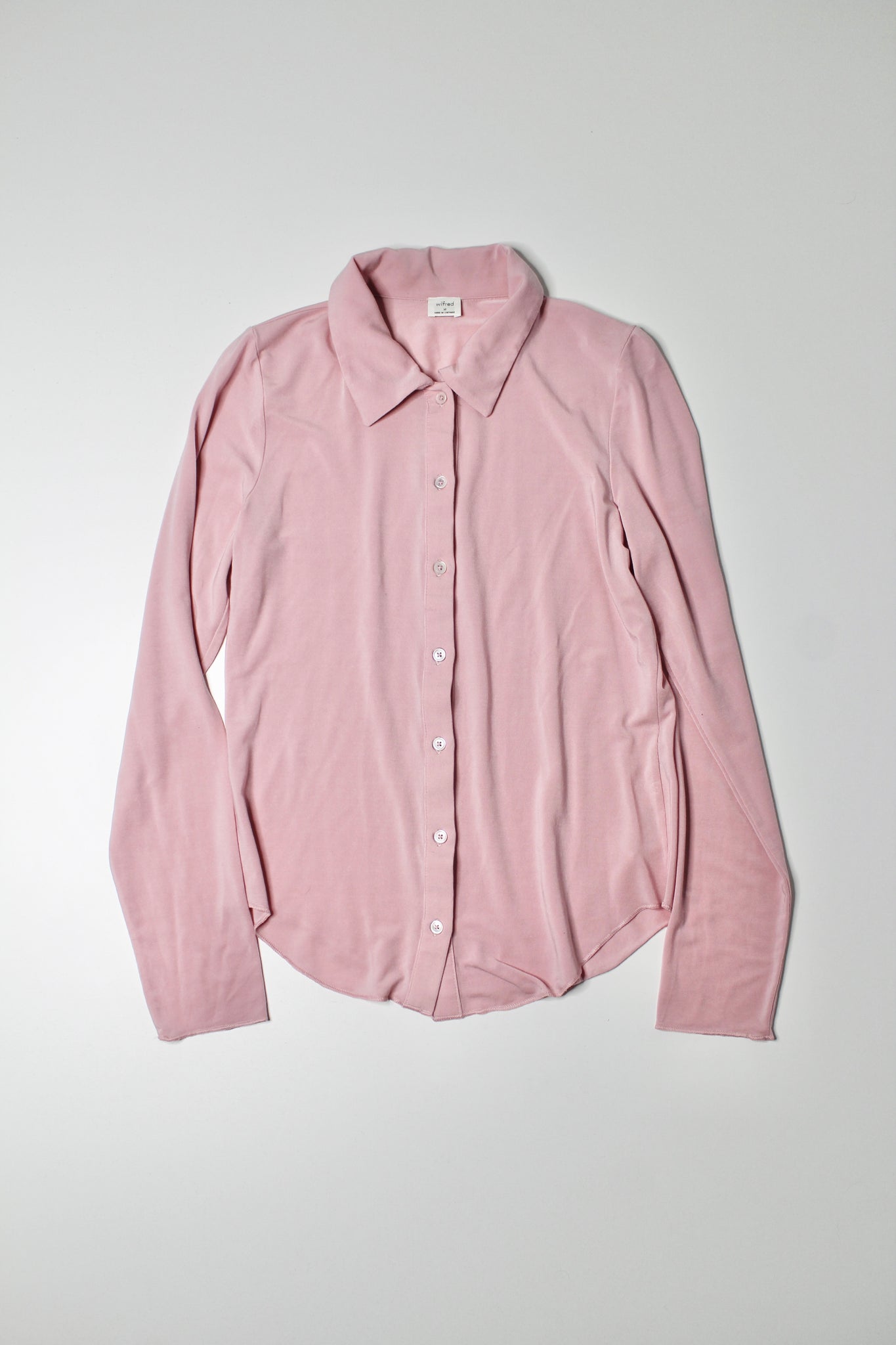 Aritzia wilfred pink ‘pose’ collared button up long sleeve, size medium