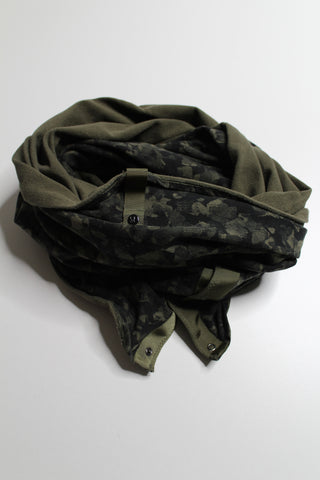 Lululemon mystic jungle fatigue green black vinyasa scarf (additional 50% off)