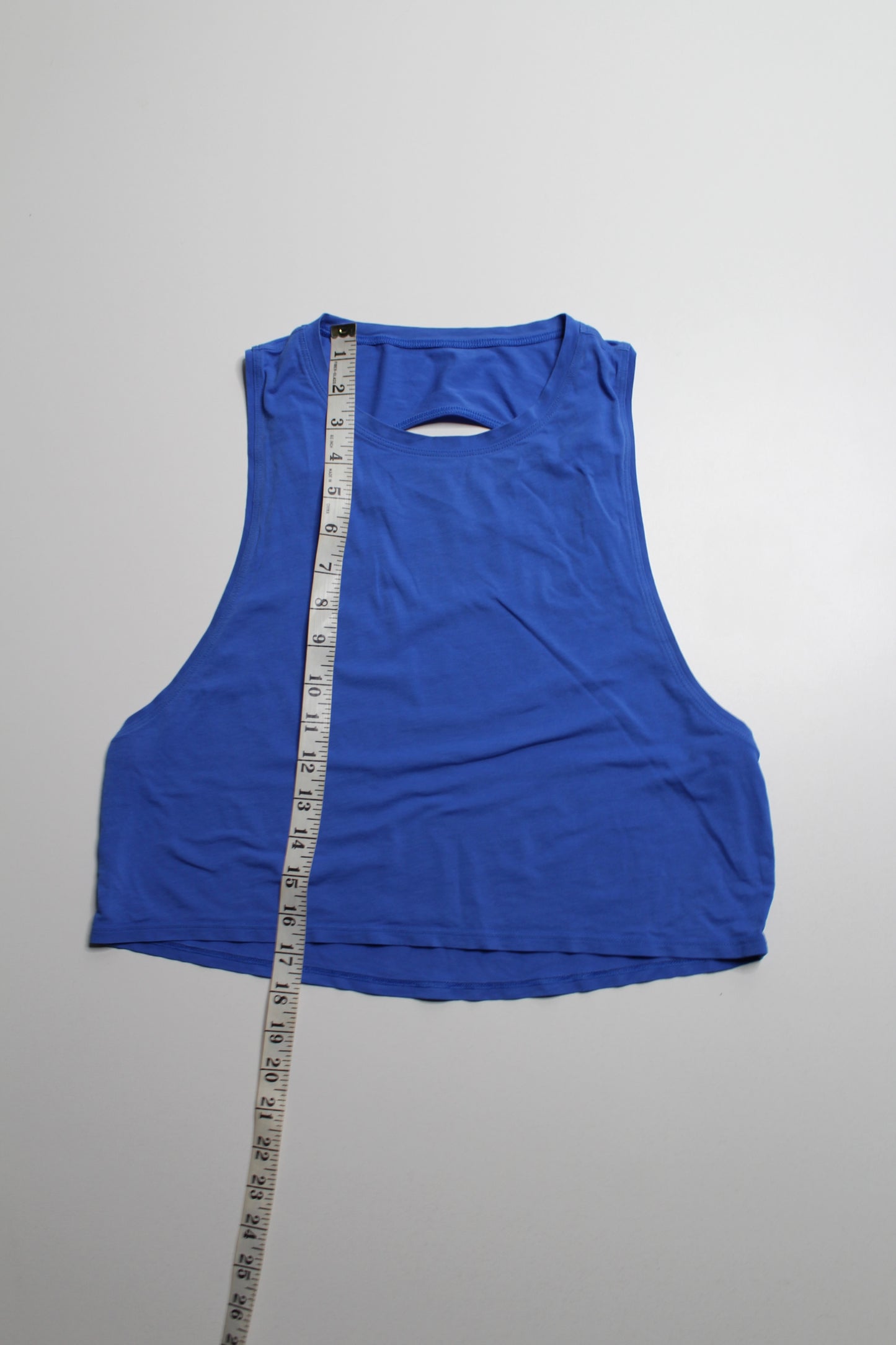 Lululemon cotton tank, no size. Fits like 6 (oversized)