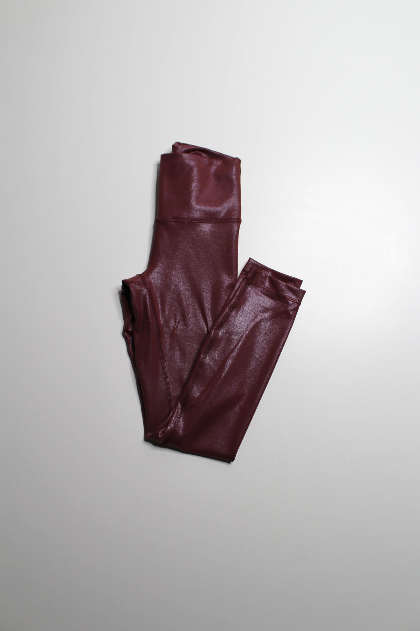 Lululemon ‘wunder train’ tight, size 4 (25")
