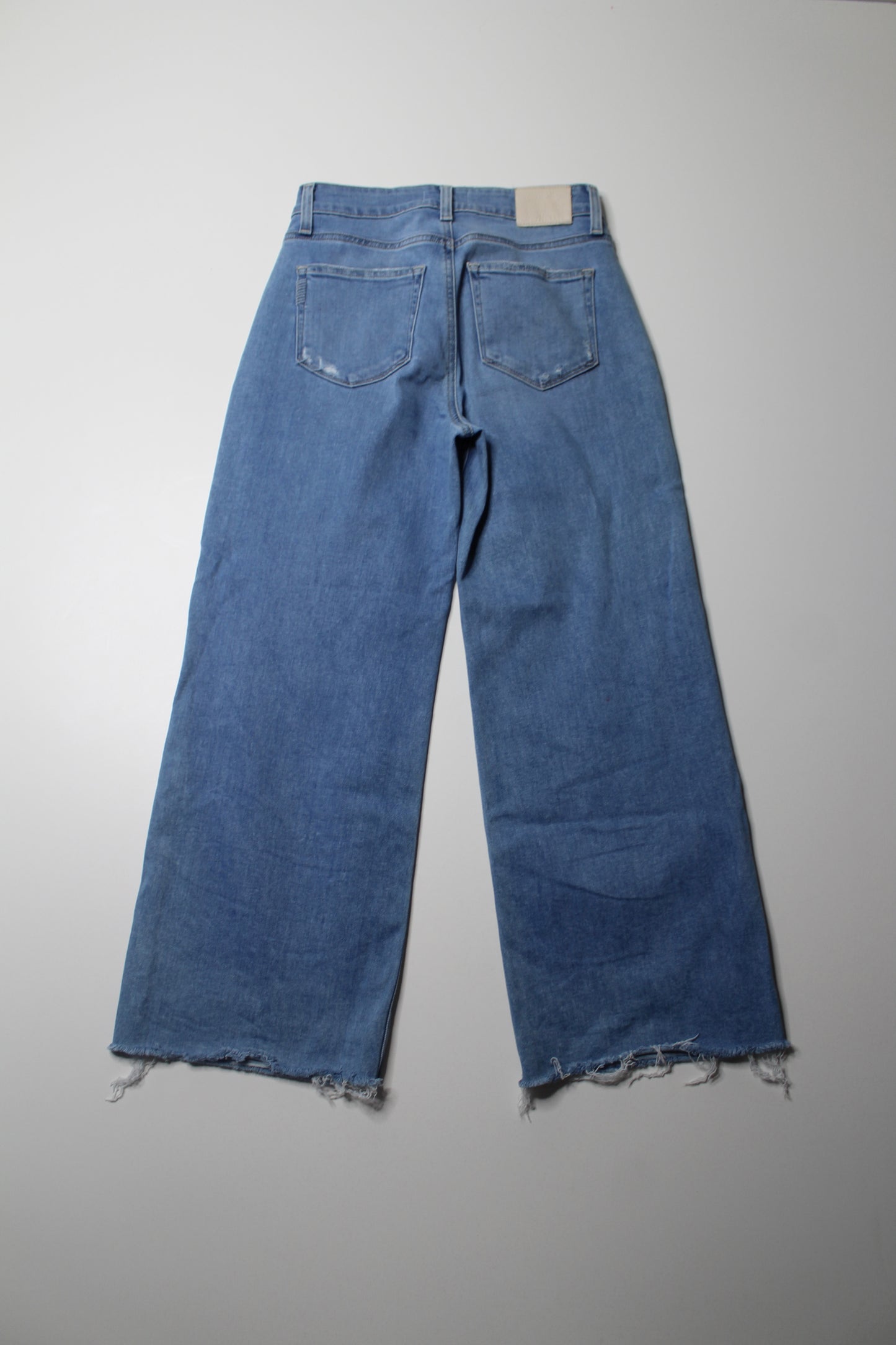 Paige ‘anessa’ wide leg cropped jeans, size 26