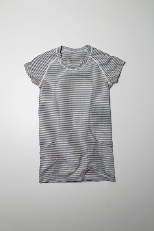 Lululemon swiftly tech short sleeve, size 4 (additional 20% off)