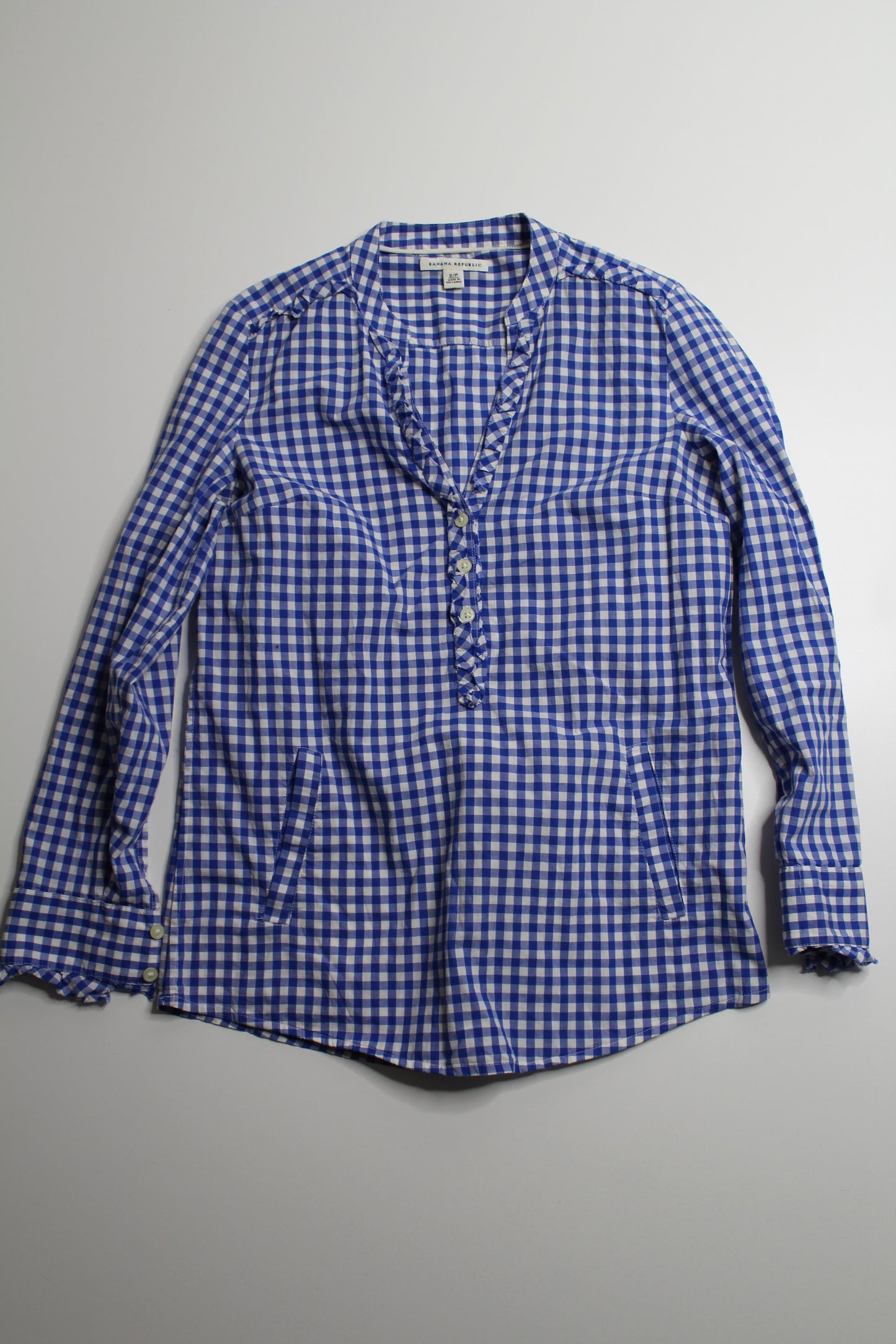 Banana Republic blue/white pullover checkered tunic blouse, size small