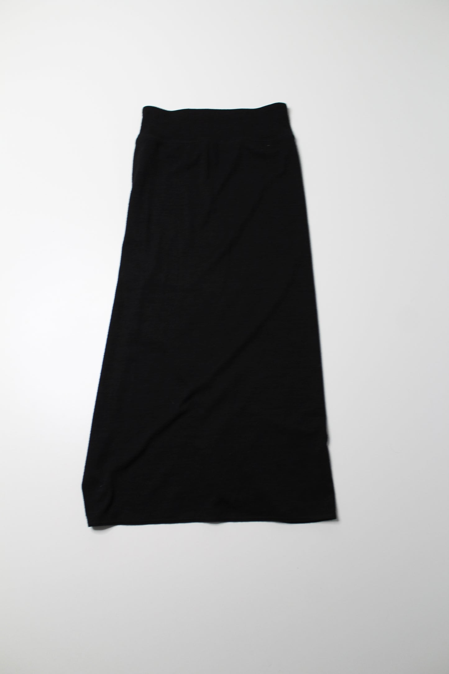 Aritzia Wilfred Free black front slit midi skirt, size xs